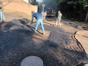 Prefeitura de Jandaia do Sul realiza Operação Tapa-Buracos em diversos bairros do município