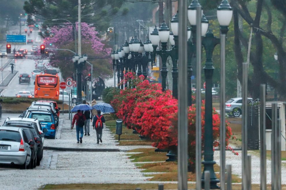 Veja como o forte El Niño vai influenciar o clima em julho no Paraná