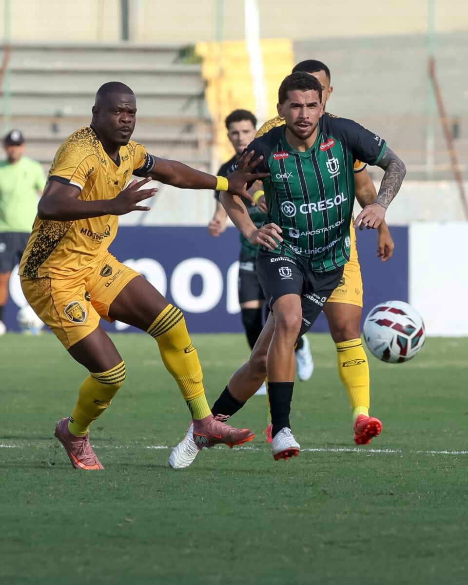 Maringá FC visita o Confiança, lanterna da Série C, com obrigação de vitória neste domingo (16)