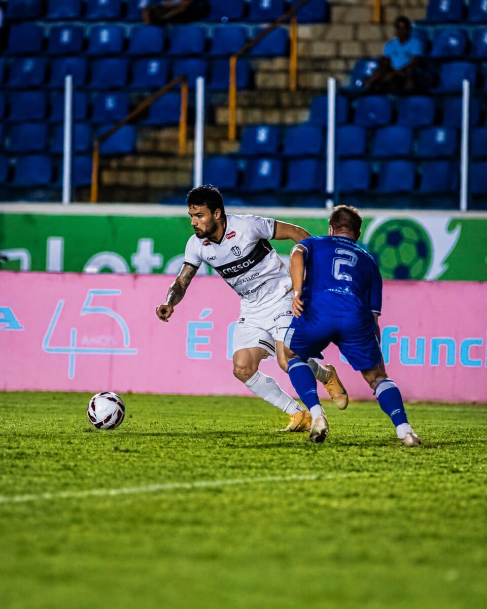 Maringá apenas empata contra lanterna da Série C na estreia do técnico Ivan Campanari