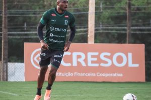 Na busca pela classificação para a próxima fase da Série C, Maringá FC anuncia a contratação de mais um zagueiro