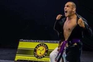 Tetracampeão mundial de jiu-jítsu morre aos 39 anos em acidente de moto no interior de São Paulo