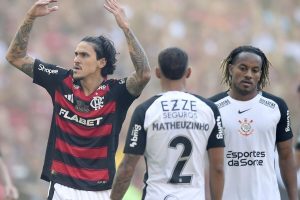 Brasileirão: domingo tem dois jogos e Flamengo defende a liderança contra o Corinthians