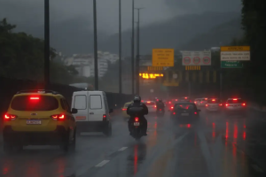 tempestade em cidade