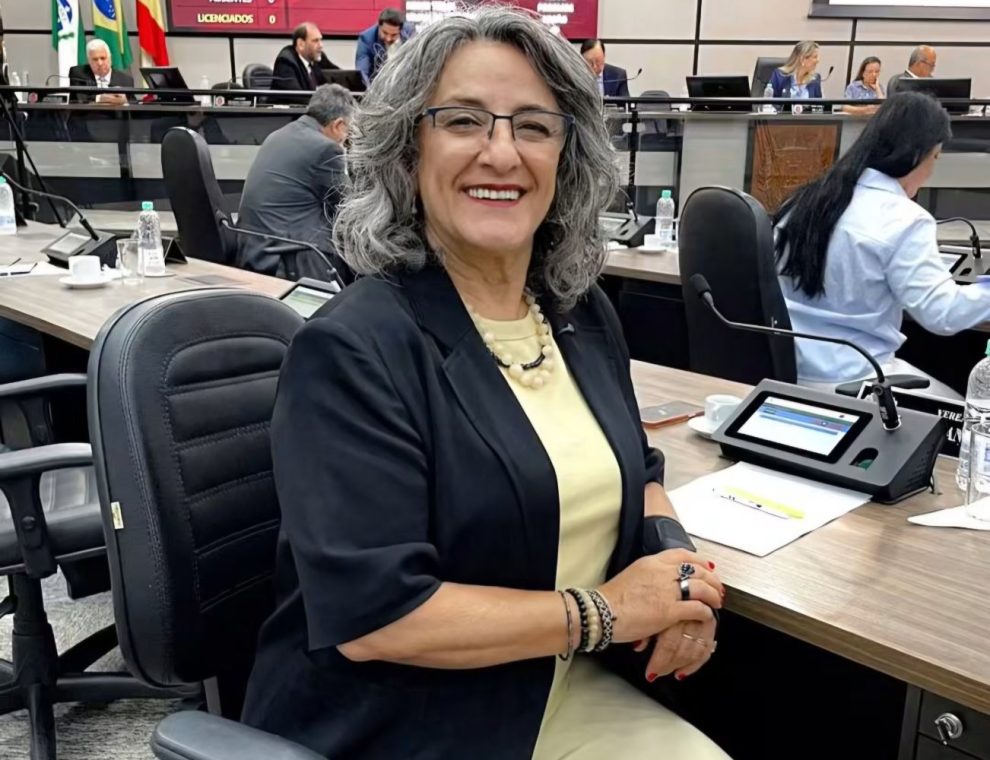 Comissão vota pelo arquivamento de denúncia e Ana Lúcia deve se livrar de cassação