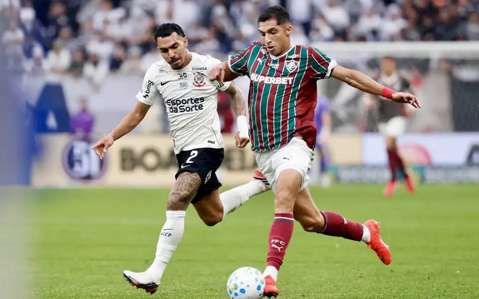 Corinthians perde (de novo), Palmeiras empata e Flamengo se distancia na liderança