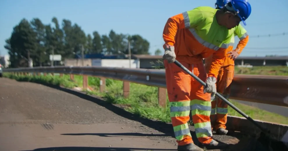 EPR Paraná realiza obras e serviços de conservação em rodovias nesta terça-feira