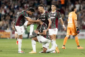 Fluminense vence o Platense por 2 a 0 e abre vantagem nas quartas da Libertadores