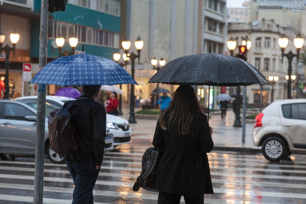 Maringá terá sábado (12) chuvoso, com 33,5 mm previstos, aponta Simepar