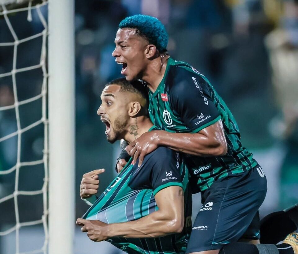 Maringá vence o Botafogo-PB e mantém chances de acesso à Série B
