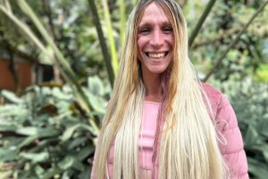 O Conto de Lótus estreia em Maringá com relato autobiográfico sobre identidade e vivências trans