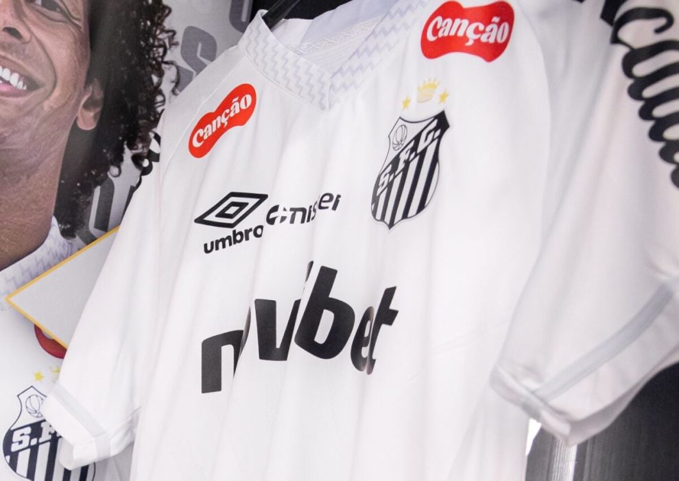 Santos fecha com Adidas acordo que pode render R$ 250 milhões