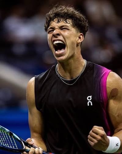 Tênis: Shelton derruba Alcaraz em batalha histórica no US Open