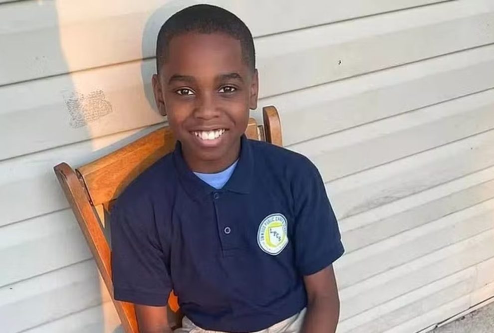 Adolescente de 13 anos morre baleado ao proteger irmã em tiroteio