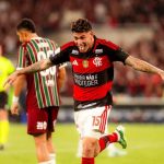 Flamengo lidera, Palmeiras a um ponto e Athletico em terceiro