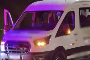 Homem é morto a tiros na frente da esposa e do filho na Grande Curitiba