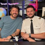 jovem de Maringá que vendia tortinhas para ser piloto de avião faz homenagem a Lito Sousa